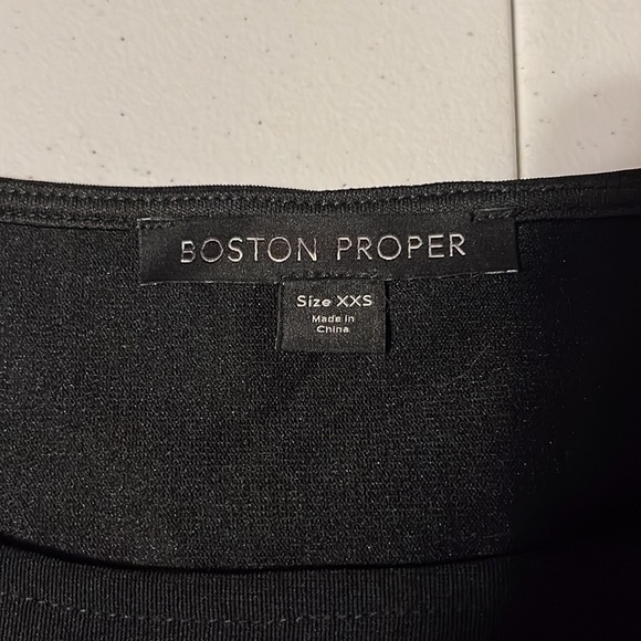 Boston Proper black cold shoulder top, sz xxs - Picture 5 of 8